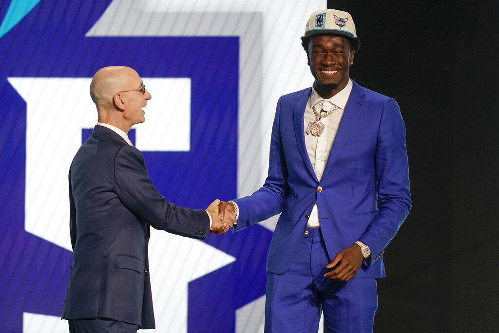 15. Charlotte (from New Orleans): Mark Williams, C, 7-2, 20, Duke